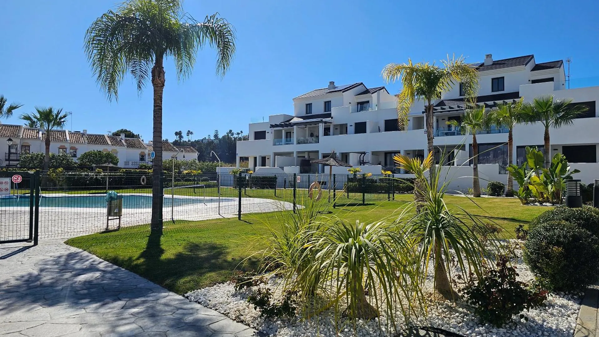Arroyo Beach Home Estepona